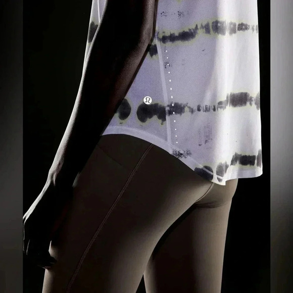 Lululemon High-Neck Running and Training Tank Top
Transverse Yellow Multi - Picture 3 of 8